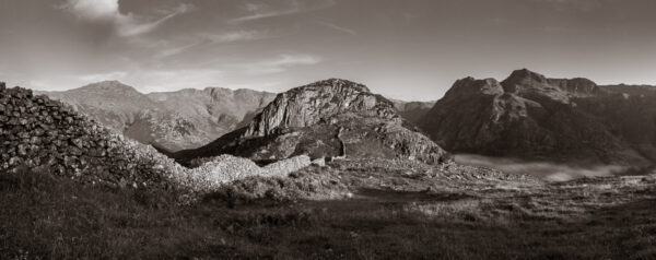 The Wall, Langdales
