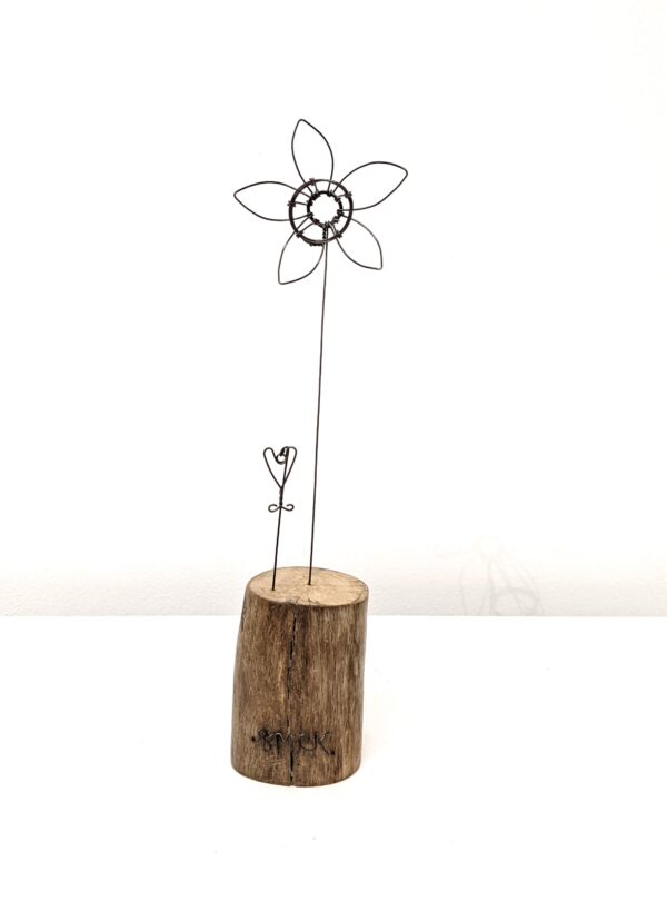 Handmade wire and driftwood sculpture by crafters Wild Grey Art